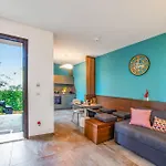 Alternative Villa With Pool & Spa Relax - Happy Rentals Villa *
