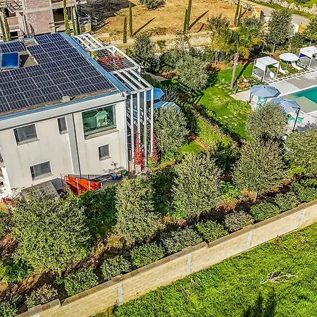 Boutique 7 Bedrooms - Pool, Garden & Parking - Happy Scorrano (Apulia)
