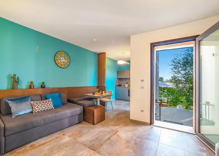 Alternative With Pool&spa Relax *